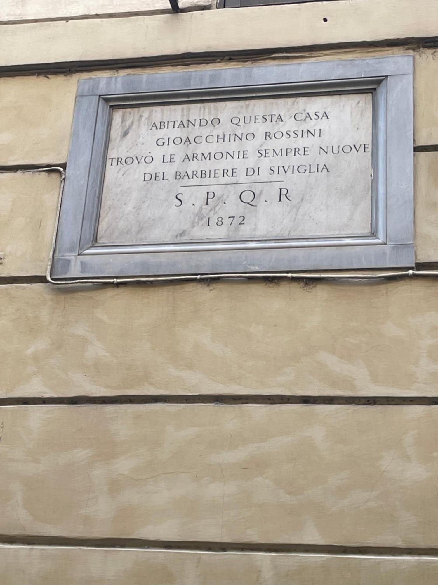 Giglio Apartment Navona Рим Екстер'єр фото